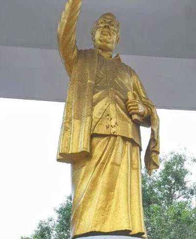 Anna Statue, Yanam, Puducherry - Vushii.com Anna Statue, Yanam, Puducherry - Vushii.com